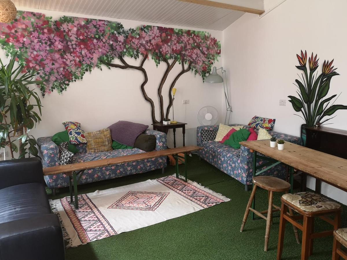 Igloo Hybrid Hostel นอตติงแฮม ภายนอก รูปภาพ